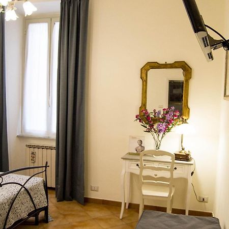 B&B Domus Piazza Del Popolo ローマ 部屋 写真