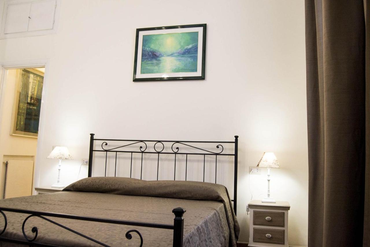 B&B Domus Piazza Del Popolo ローマ エクステリア 写真