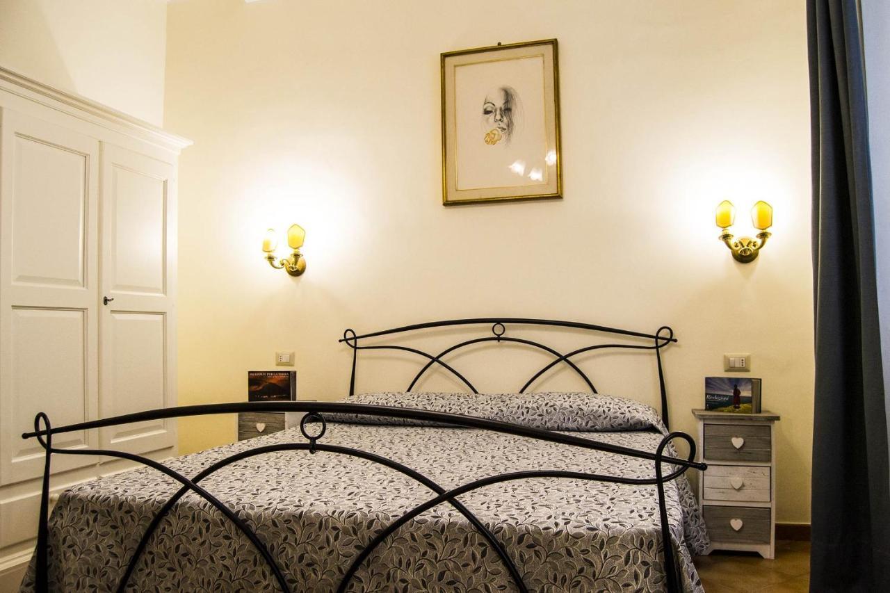 B&B Domus Piazza Del Popolo ローマ エクステリア 写真