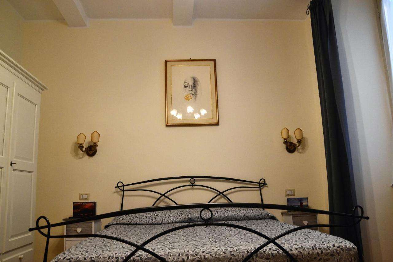 B&B Domus Piazza Del Popolo ローマ エクステリア 写真