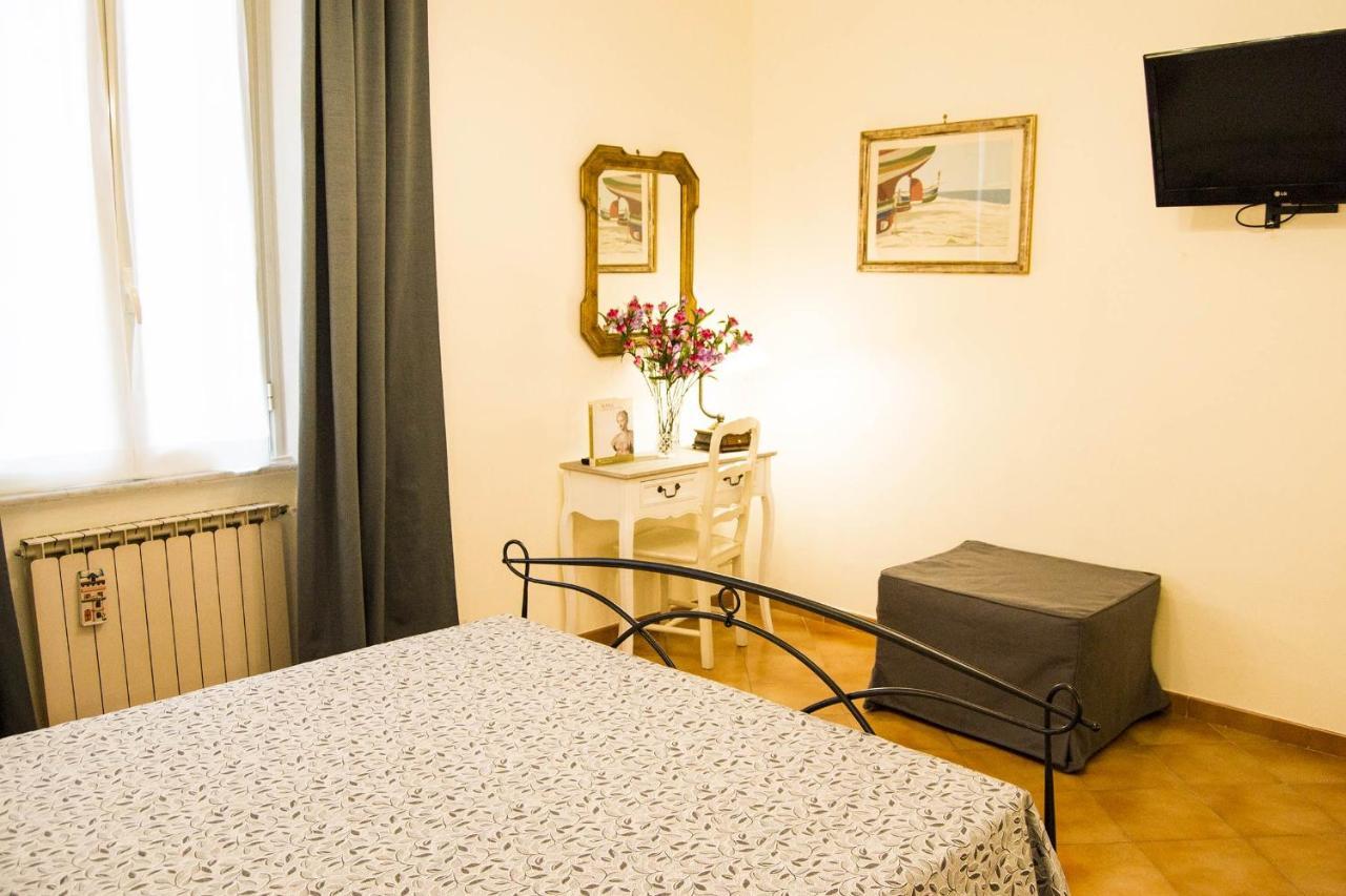 B&B Domus Piazza Del Popolo ローマ エクステリア 写真