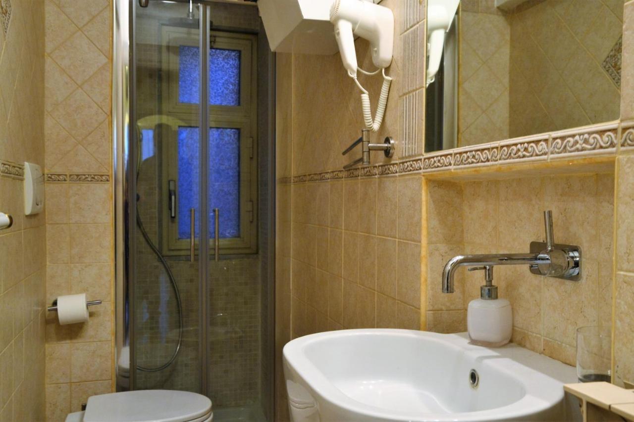 B&B Domus Piazza Del Popolo ローマ エクステリア 写真